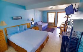 Canyon View Motel- Family W Queen Daybed Trundle
